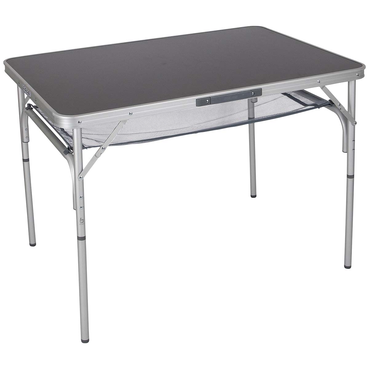 1404417 Een uiterst stabiele campingtafel. Deze tafel heeft afneembare poten en is hierdoor eenvoudig en compact in te klappen. Gemaakt van lichtgewicht aluminium. De poten zijn in hoogte verstelbaar (36/70 cm) en hebben stelschroeven voor de fijnafstelling. Onder het tafelblad is een net bevestigd om spullen op te bergen.